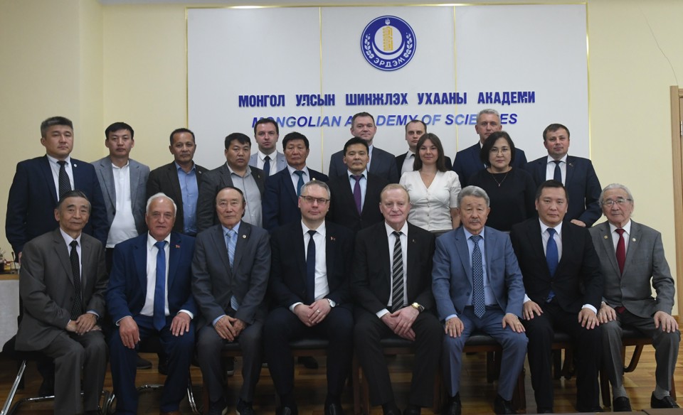 Бүгд Найрамдах Беларусь Улсын Үндэсний Шинжлэх Ухааны Академитай хэлэлцээр байгууллаа 